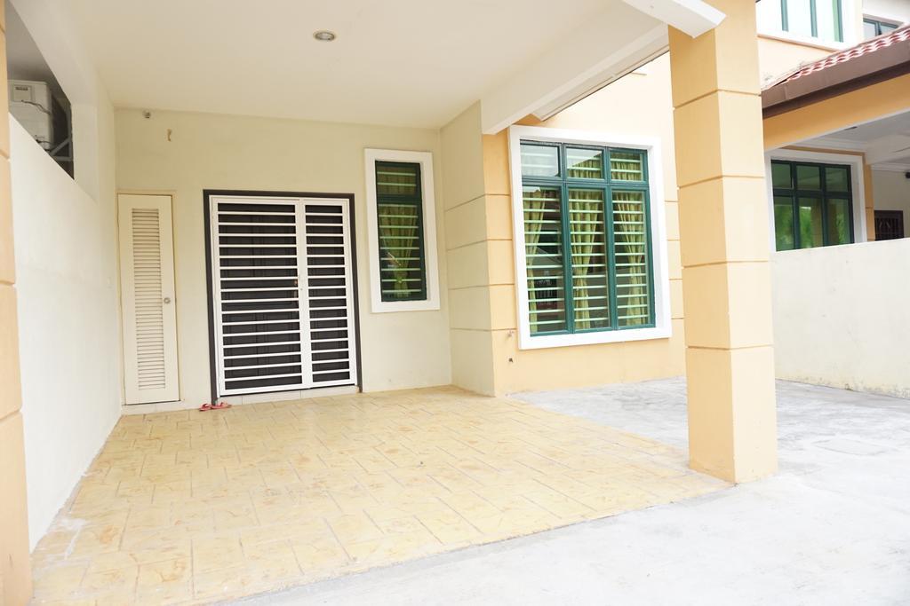 Warisan Indah Klia 1 Melayu Sahaja Holiday home Sepang